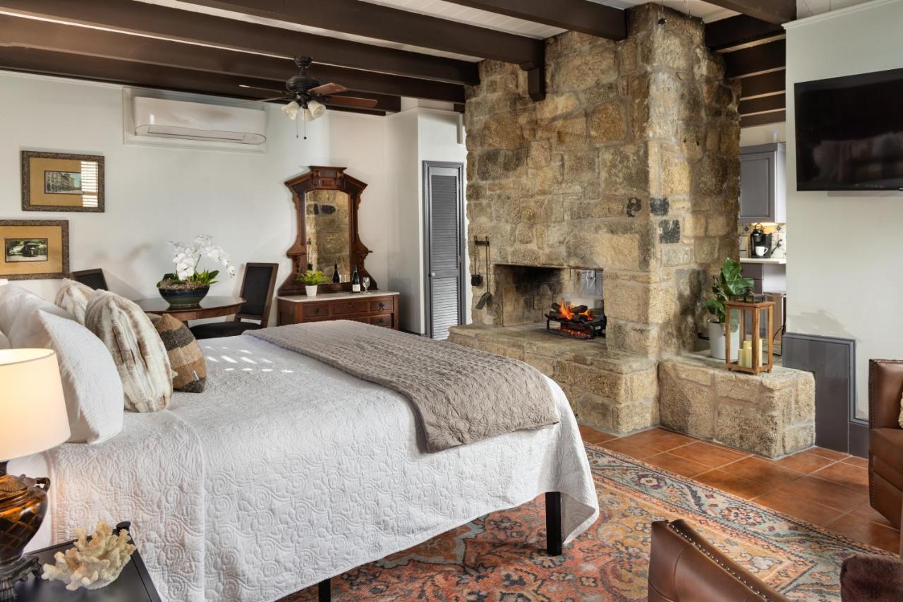 Bed and Breakfast Bayfront Marin House Сейнт-Огастін Екстер'єр фото